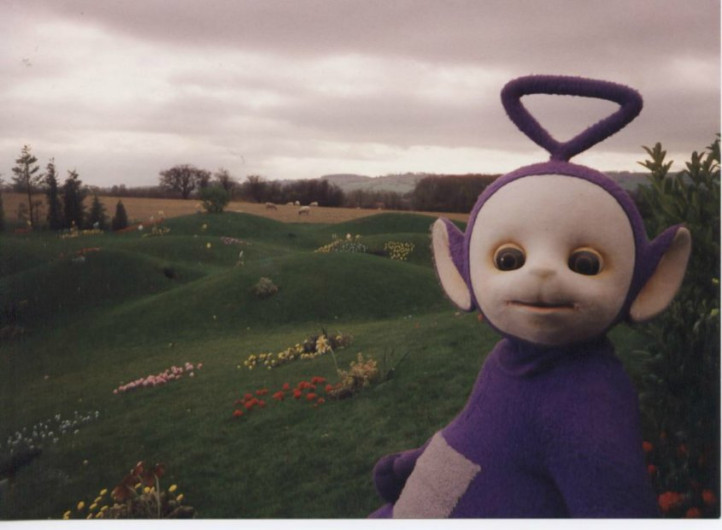 Teletubies de luto; muere a los 52 años, actor que hacia de Tinky Winky