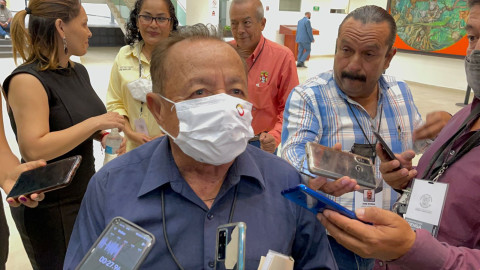 Reconoce dirigente del sindicato de salud que dio plazas laborales a familiares y afines a su proyecto 