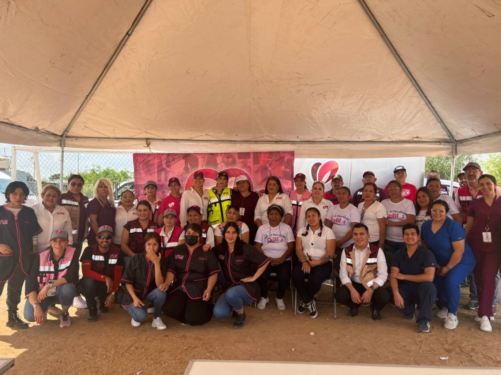 Llega brigada Tocando Corazones a colonia Los Artistas, benefician a cientos de personas 