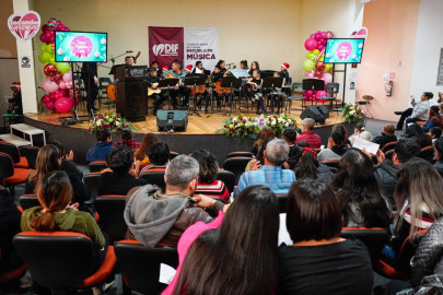 Resuena temporada navideña en Escuela de Música del Sistema DIF de Nuevo Laredo con festival de fin de cursos