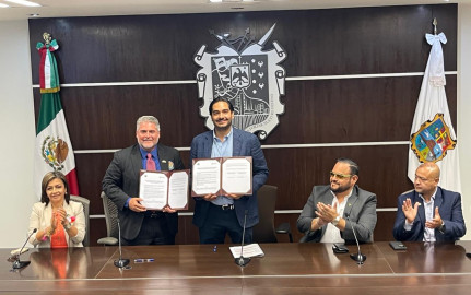 Alcalde de Reynosa y Rio Grande City firman hermanamiento