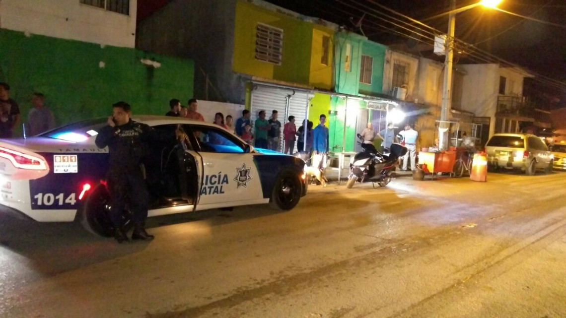 Vecinos intentan linchar a delincuente tras robar en una panadería
