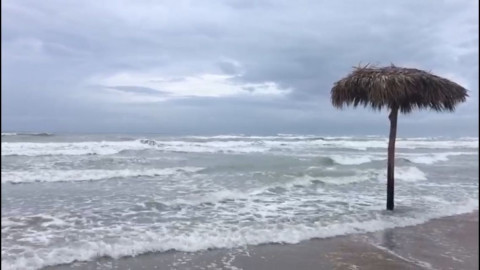 Katia genera alto oleaje en playa Miramar