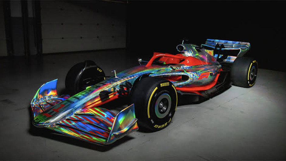 Por primera vez F1 presenta coche 2022 en tamaño real