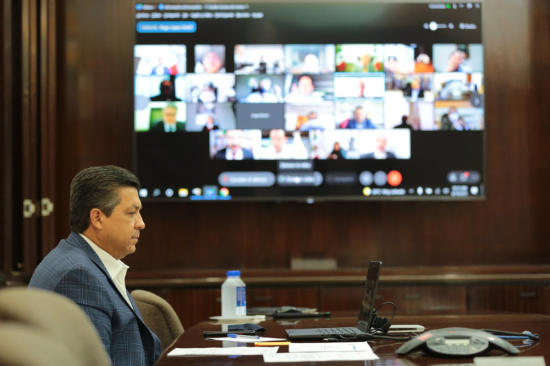 26 ayuntamientos avalan reforma para dar seguridad a gobernador y exfuncionarios