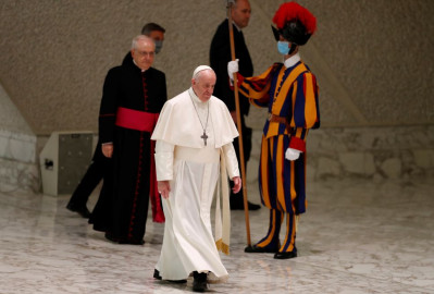 El Vaticano confirma un caso de Covid-19 en la residencia del papa Francisco