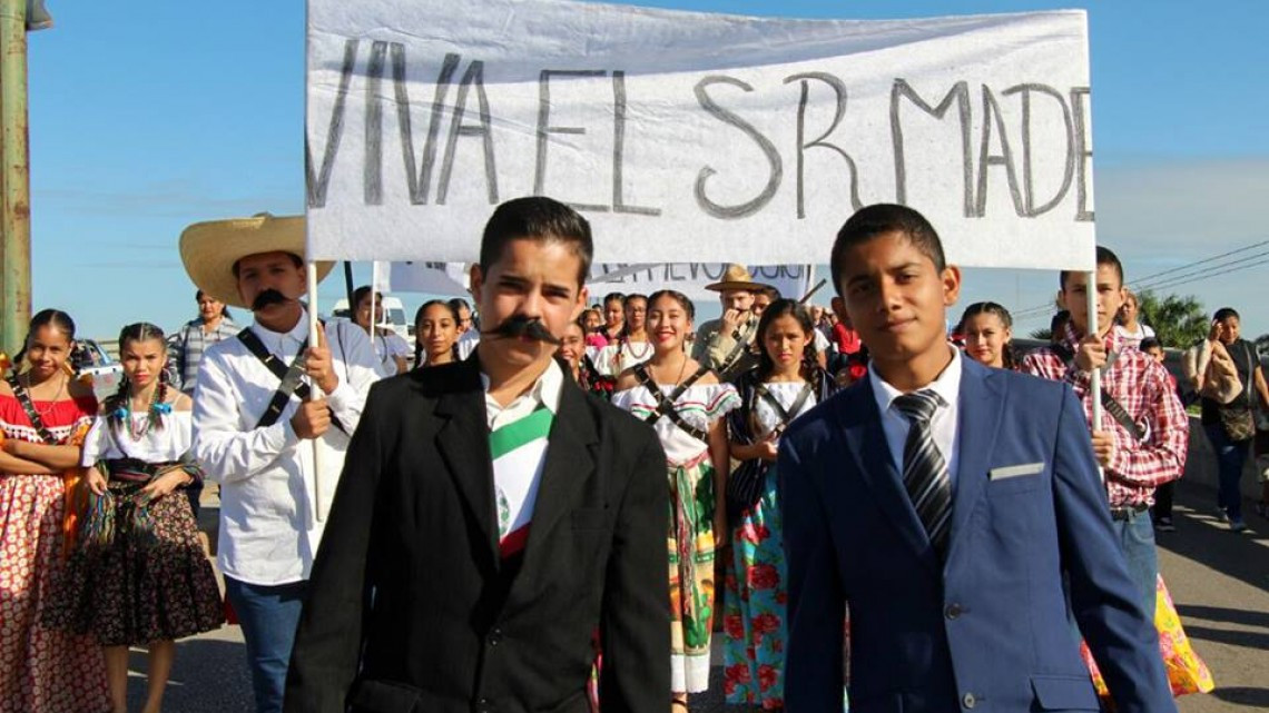Realizan desfile por 107 Aniversario de la Revolución Mexicana