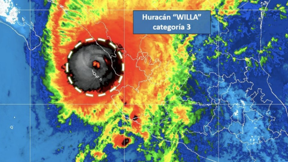 "Willa" a punto de tocar tierra