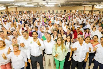 Como baluartes de la educación reconoce Maki Ortiz a más de Mil Maestros