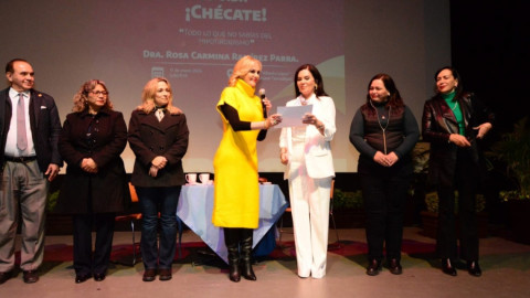 Imparte conferencia Instituto de las Mujeres sobre chequeos médicos oportunos