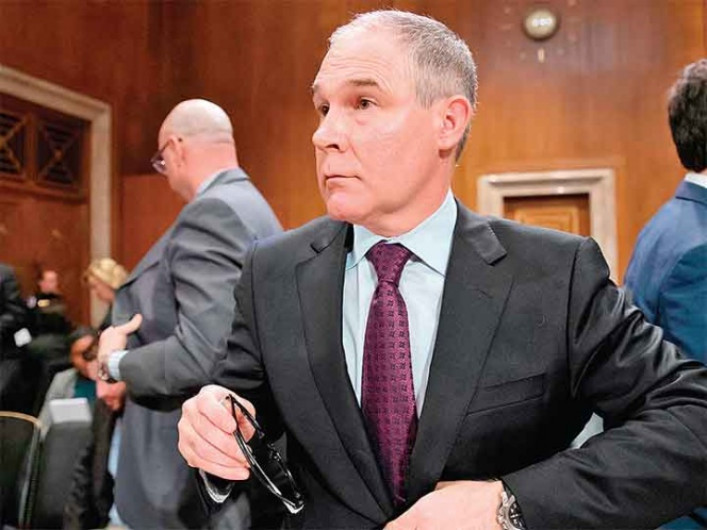 Trump reitera apoyo a secretario de EPA