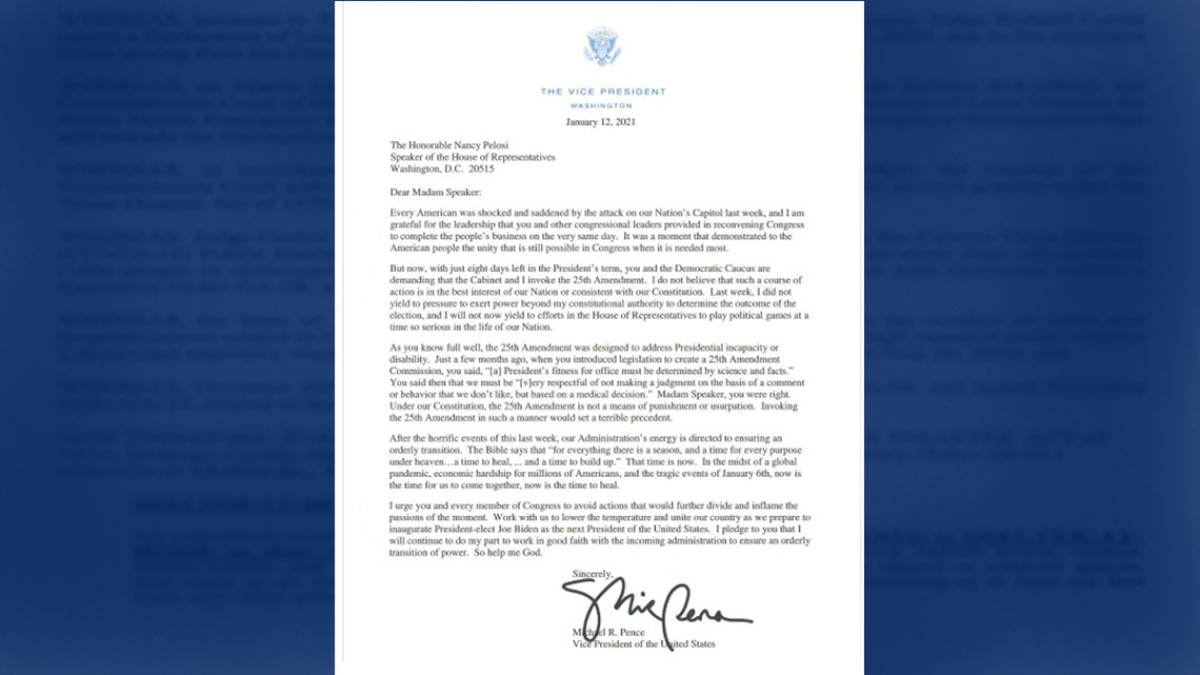 Pence informa a Pelosi que no invocará la Enmienda 25 para destituir a Trump