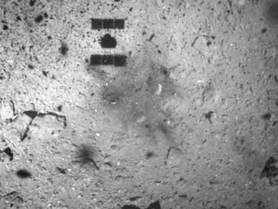 Dejan caer explosivo en asteroide