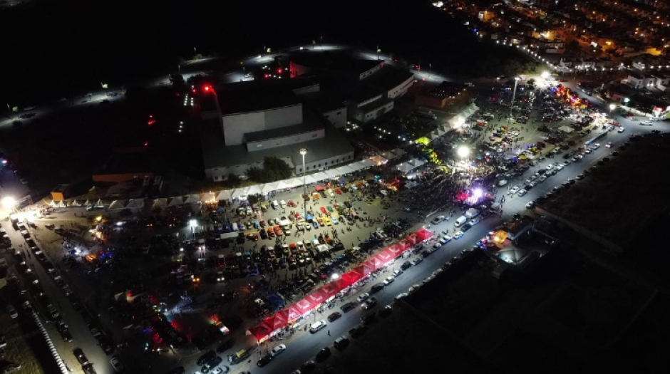Disfrutan miles de familias del Car Fest 2022