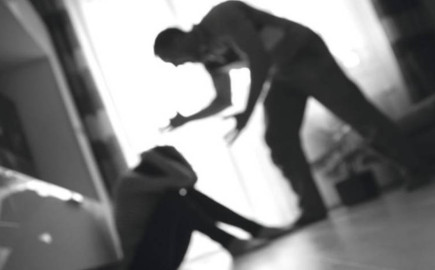 Violencia familiar continúa a la alza 