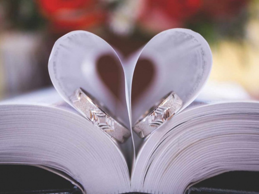  ¡No más infieles! Crean anillos de bodas con GPS