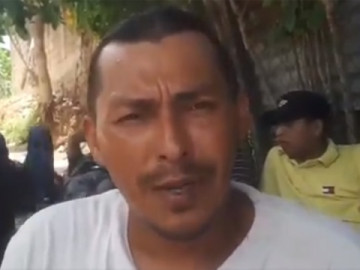 Denuncian migrantes extorsión de supuestos policías