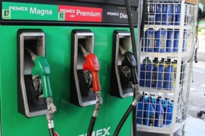 Precio de gasolinas y diésel bajará un centavo este viernes