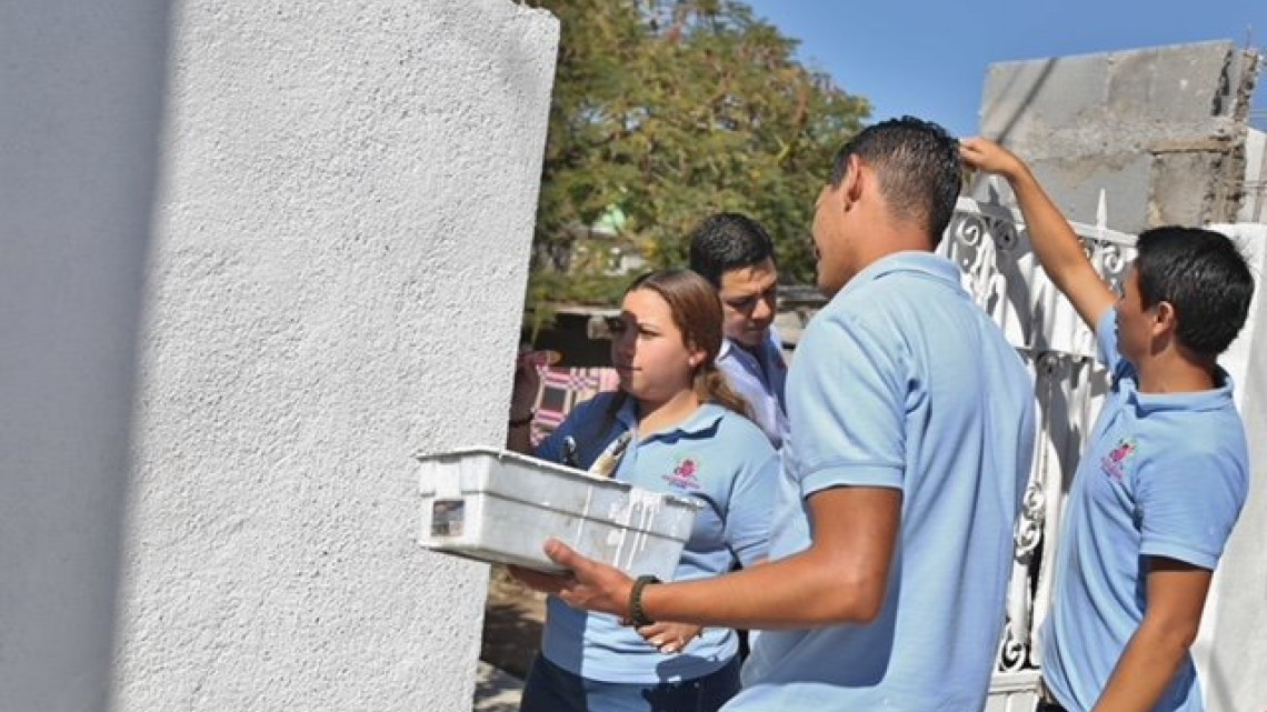 Voluntariado Juvenil otorga apoyo a adultos mayores
