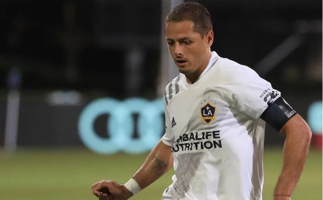 Por lesión, ‘Chicharito’ Hernández es baja del Galaxy por un mes 