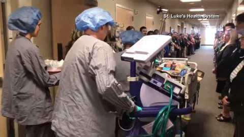 Así es como despiden a paciente donador de órganos