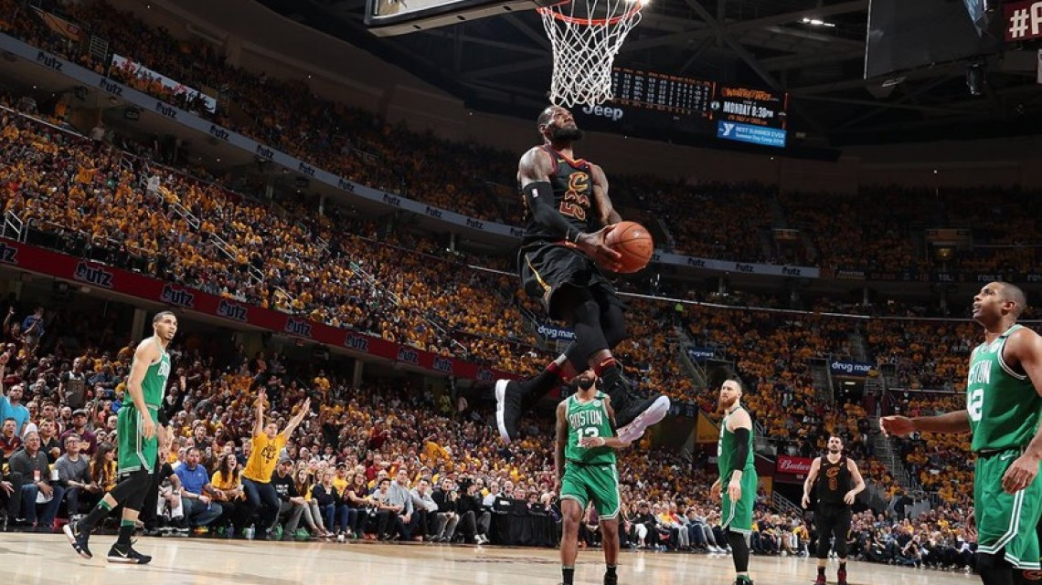 Cavaliers derrota a Celtics; igualan 2-2 la serie final del Este de NBA