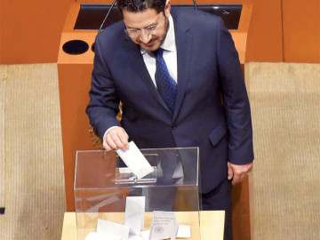 No hay votación por Fiscal General