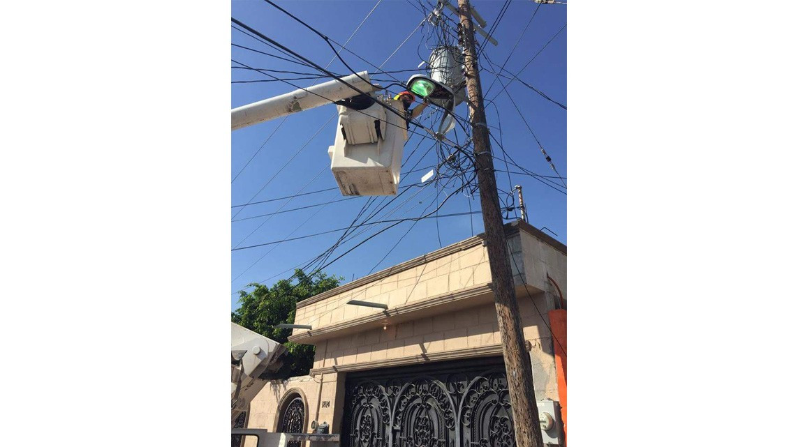  Servicios Públicos Primarios repara luminarias