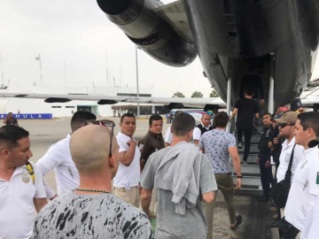 Deportan a 93 cubanos