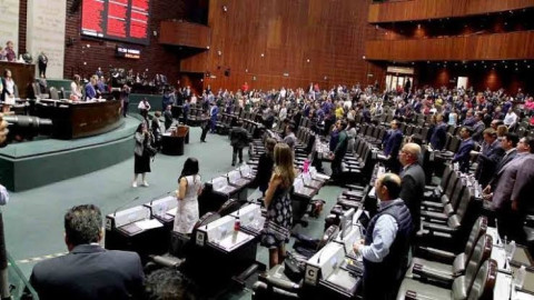 Morena busca reducción del 50% en financiamiento para partidos