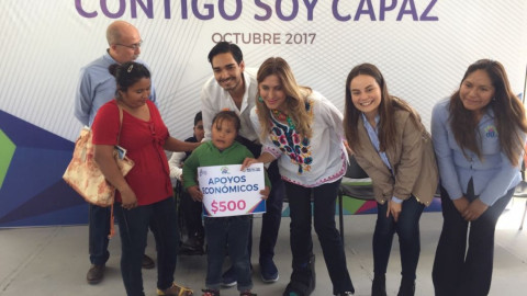 Con respaldo ciudadano “Cuenta conmigo” entrega apoyos