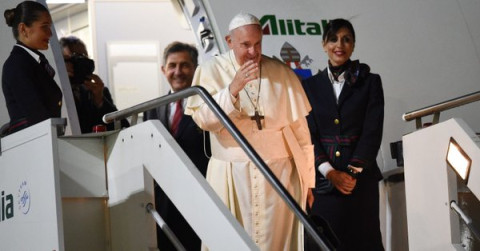 Papa Francisco inicia visita a Tailandia