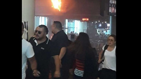 Se registra incendio en restaurante de Aeropuerto de Cancún