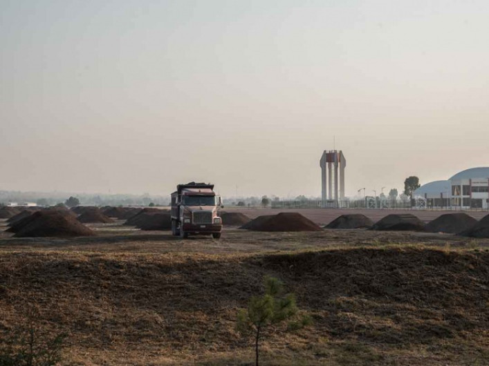 Construcción de Santa Lucía se suspenderá, el NAIM se conserva: Tribunal