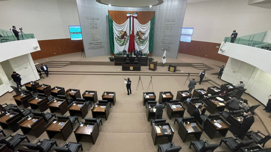 Logra Morena tumbar súper fiscalía