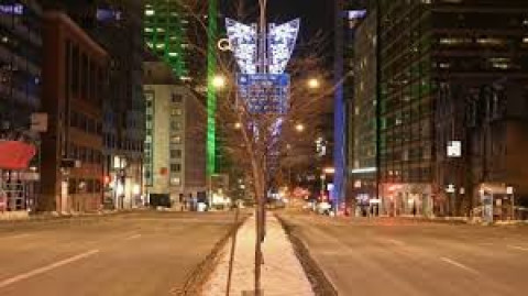 Québec anuncia toque de queda por Covid-19