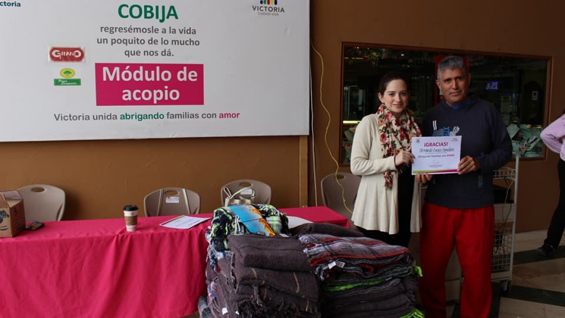 Realizan campaña "Abrigando Familias con Amor"