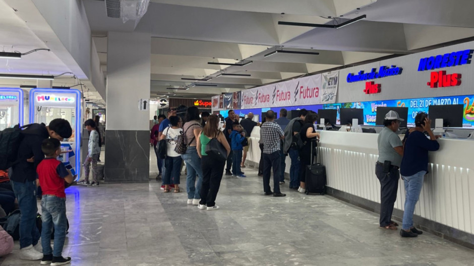 Eligen destinos de playa y cascadas para vacacionar