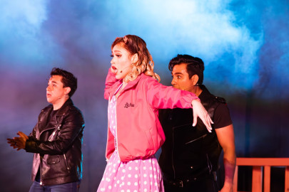 Todo un éxito el musical Vaselina presentado por la UAT 