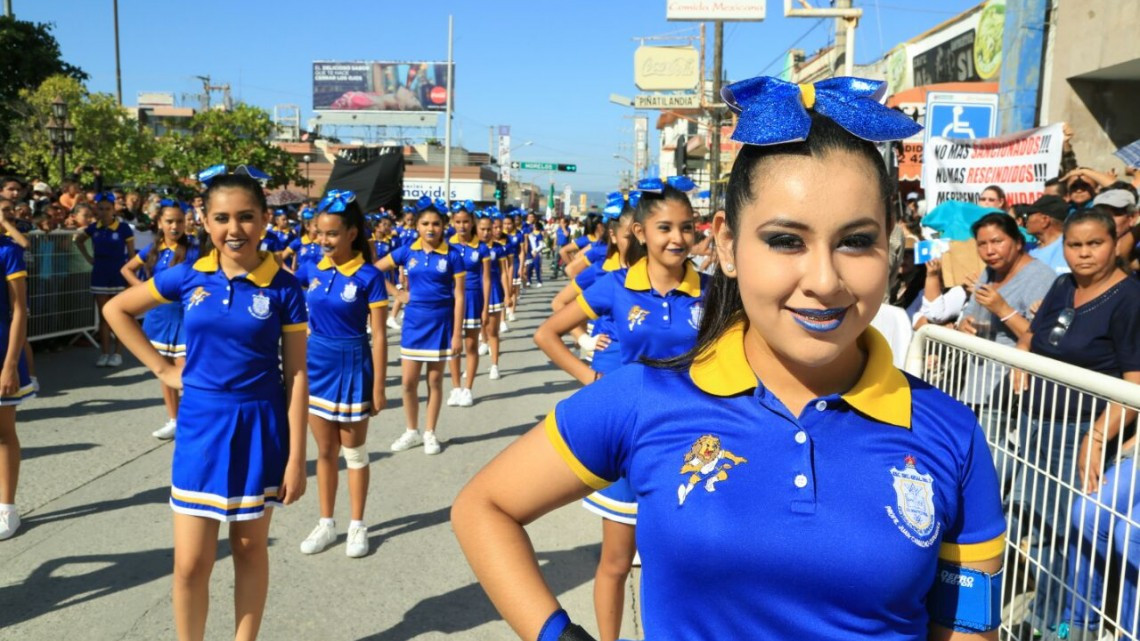 Gobernador conmemora revolución mexicana con desfile