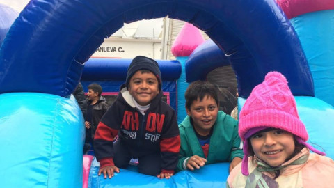 Entregan apoyo en el ejido Llano de Azuas y localidades cercanas