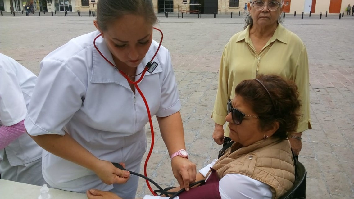 Realizan campaña de prevención de salud en la plaza principal de Matamoros
