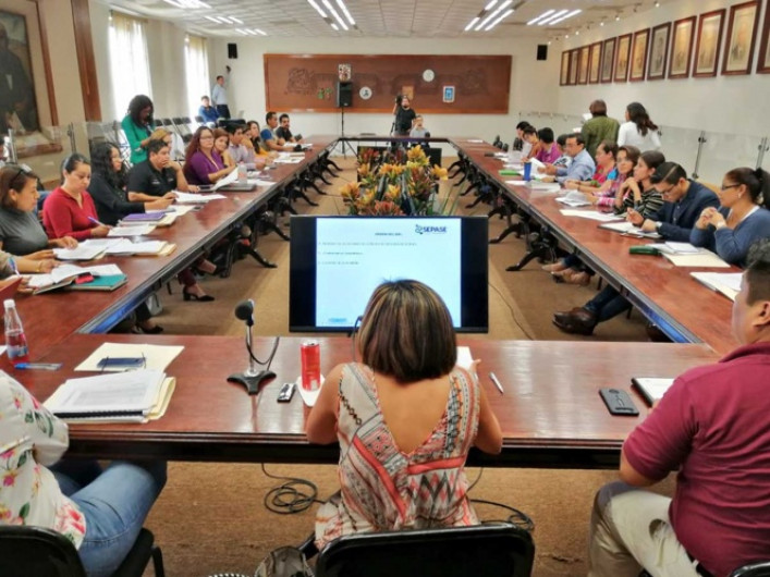 Denuncian desvío de 70.5 mdp para programa Integra Mujeres