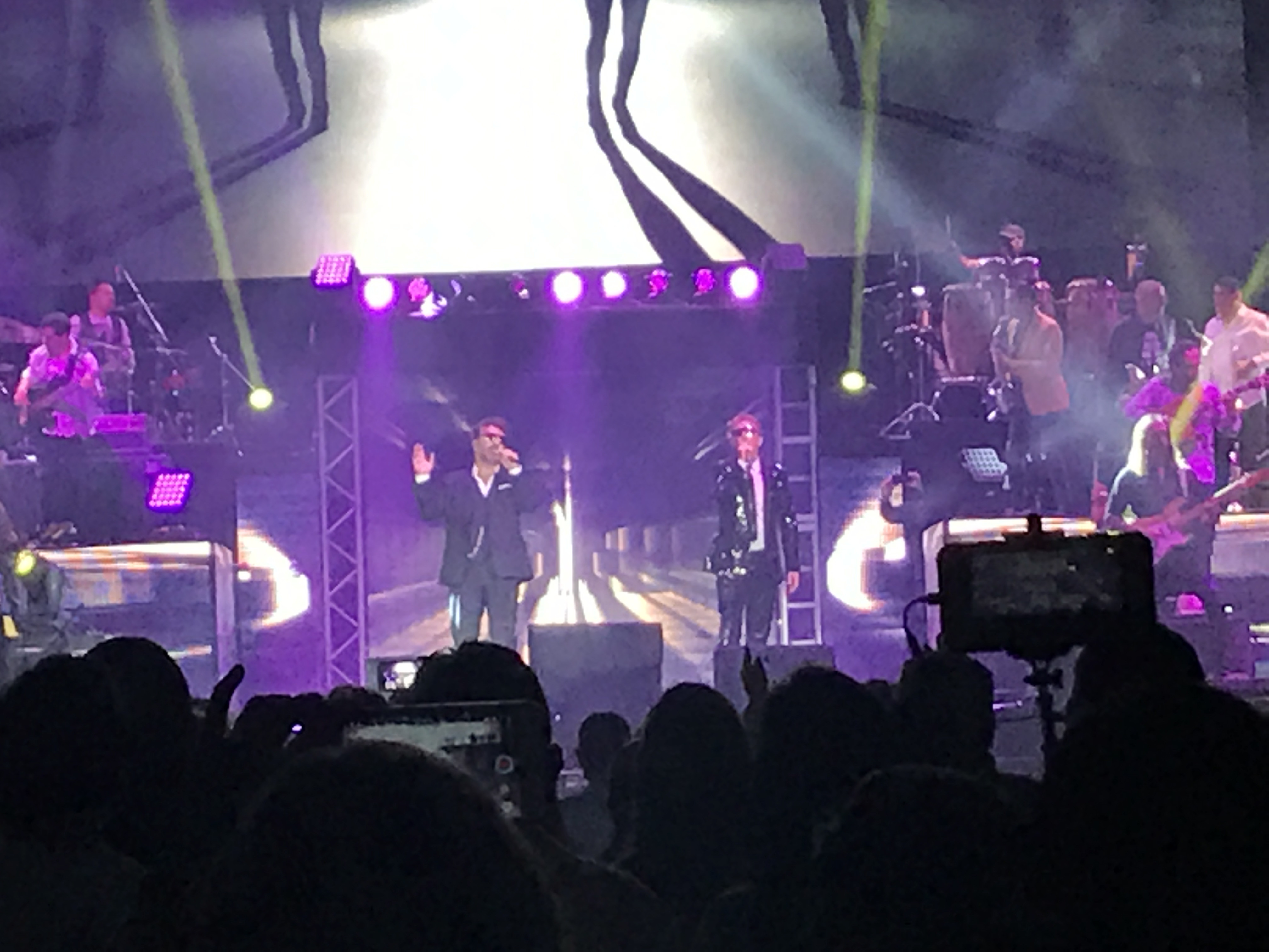 Tour "Amigos" en State Farm Arena