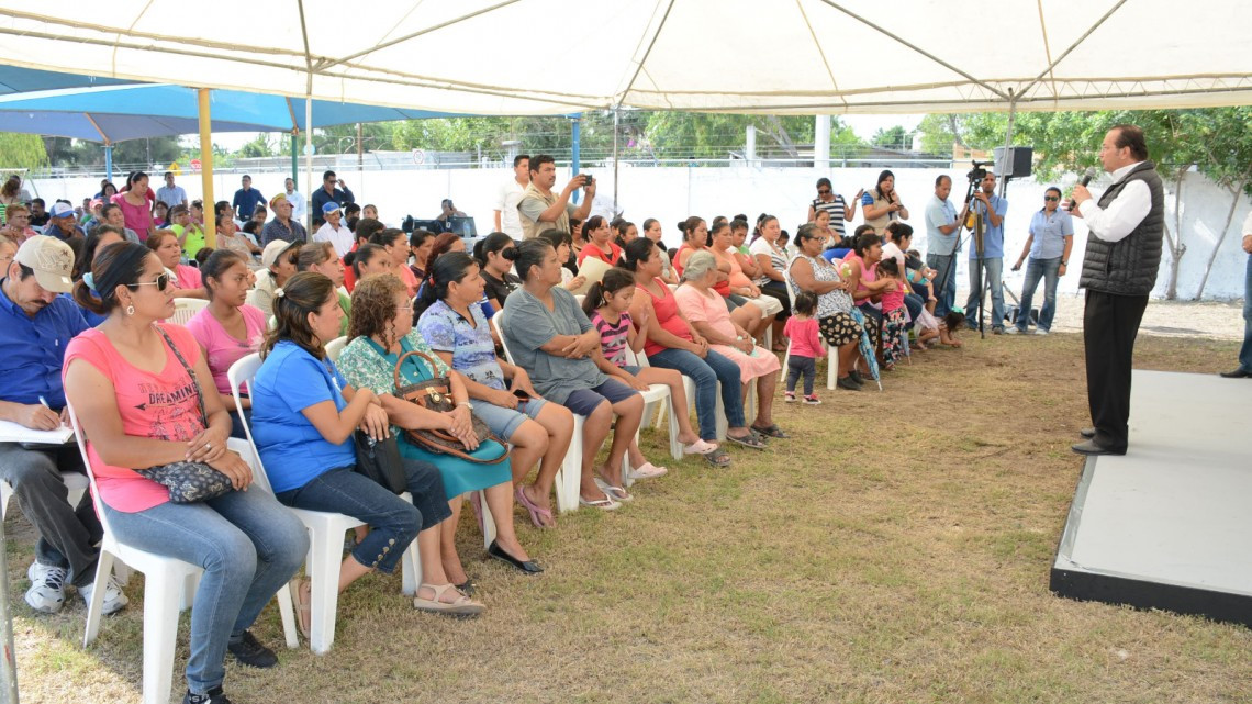 Vecinos de la colonia Lucio Blanco recibió atención medica de Brigada Médica Integral 