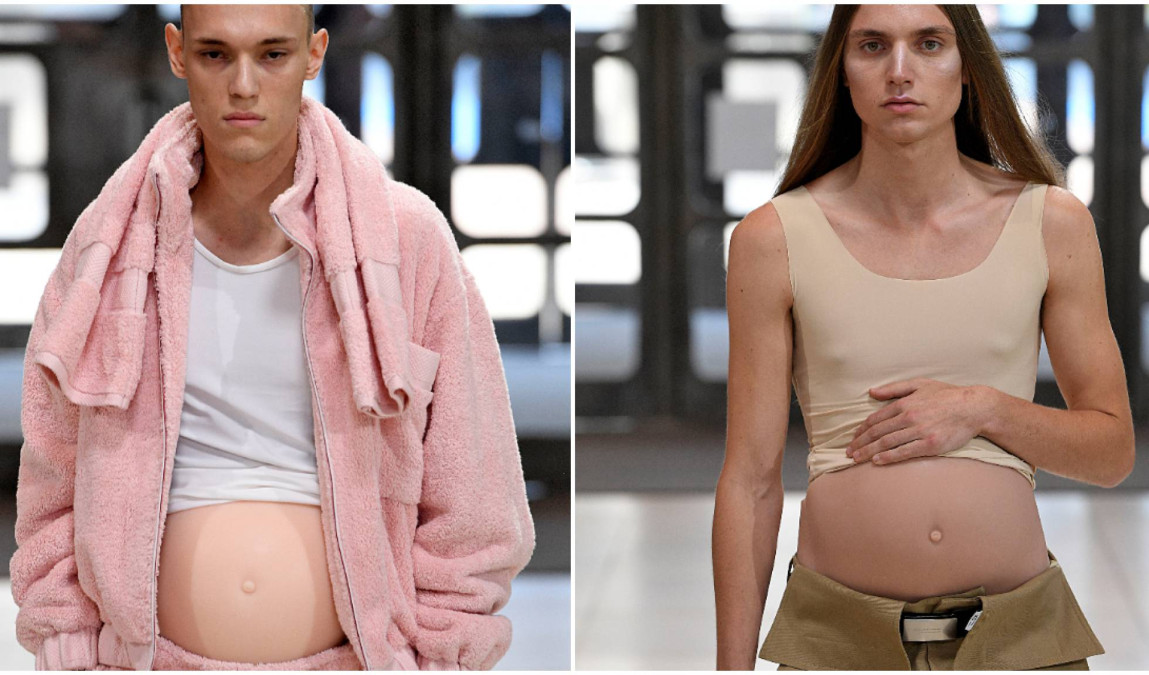 Hombres modelan con una prótesis de embarazo 