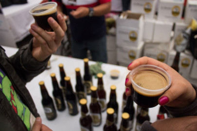 Estudio revela que consumir alcohol, mejora la pronunciación de otro idioma