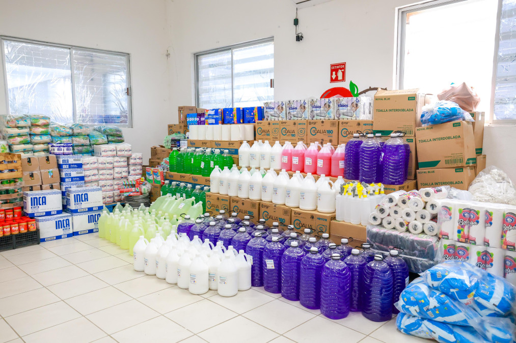 Recibió Carlos Peña Ortiz insumos y equipo para el CAMEF