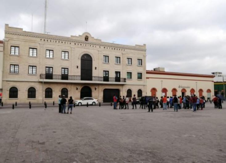 Evacuan la presidencia municipal de Matamoros ante amenazas de manifestación de simpatizantes de Susana Prieto