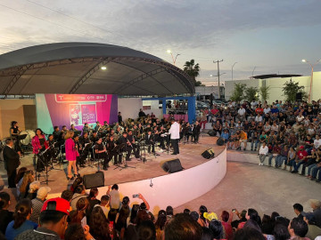 Disfrutan familias de clausura del Festival Internacional de la Costa del Seno Mexicano